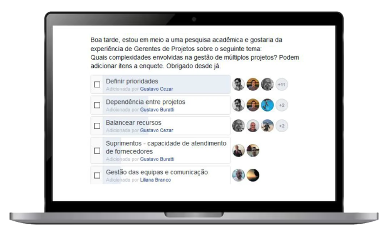 Enquete publicada em grupo do Facebook perguntando sobre desafios de gerenciar múltiplos projetos
